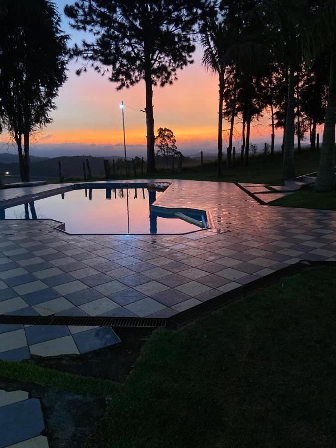 Villa Sitio Frente A Barragem Salesópolis Exterior foto